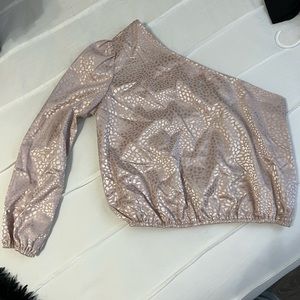 One shoulder long sleeve top